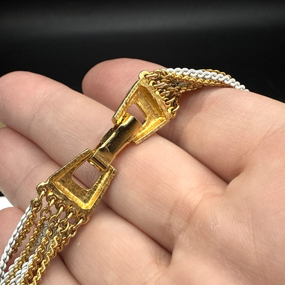 Vintage Multistrand Necklace 16" Graduated White and Gold Tone Layered Chains - Picture 6 of 8